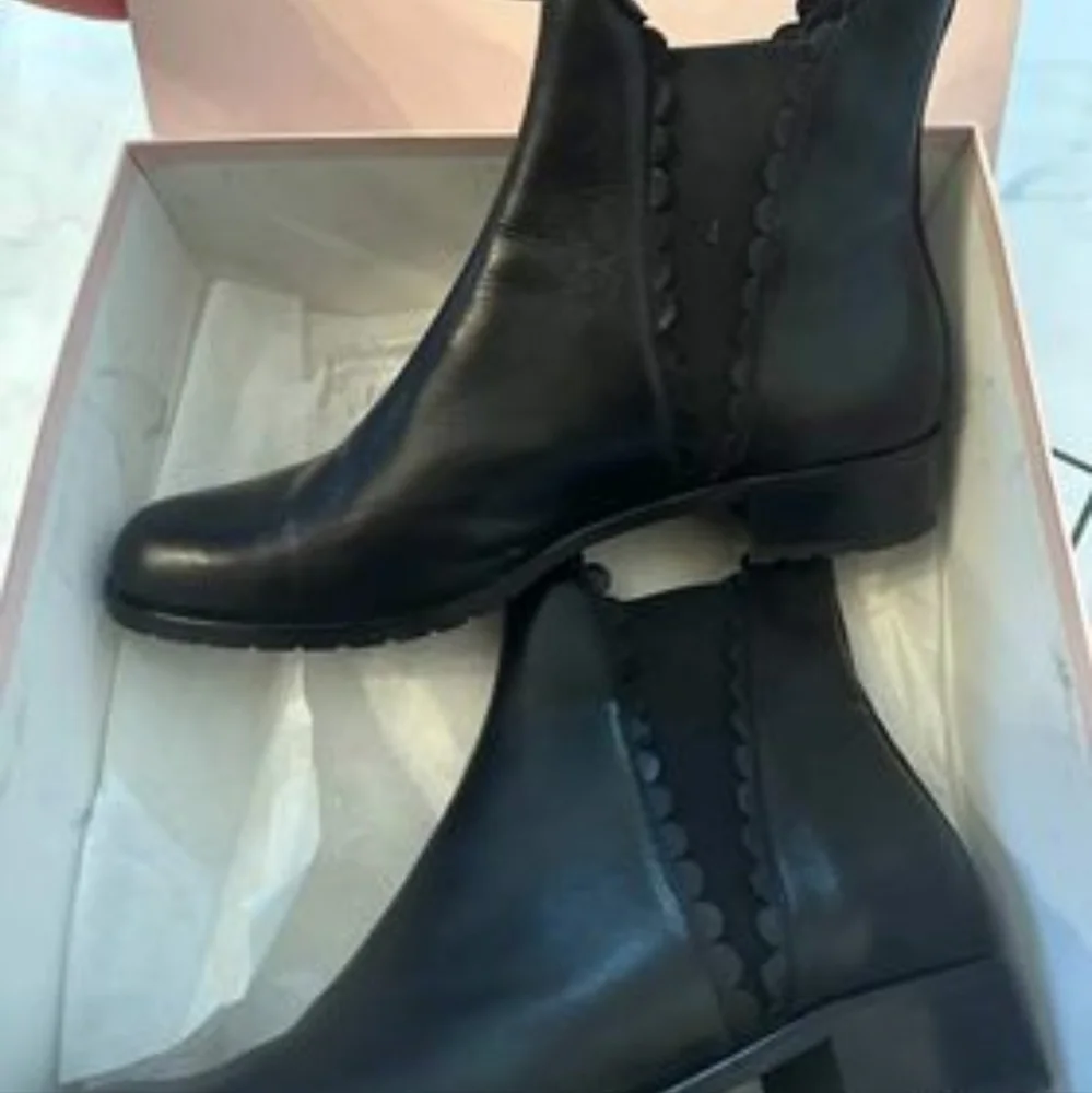 Chelsea Boots from Browns - Picture 1 of 3